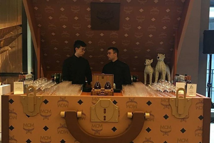 direct prin on fabric 20 feet long wrapped on .jpg